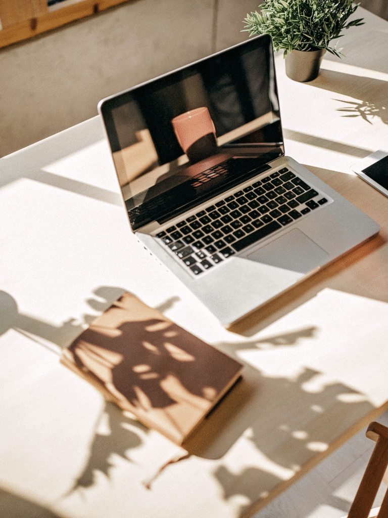 Daniela cunha copywriter e content writer freelancer contactos